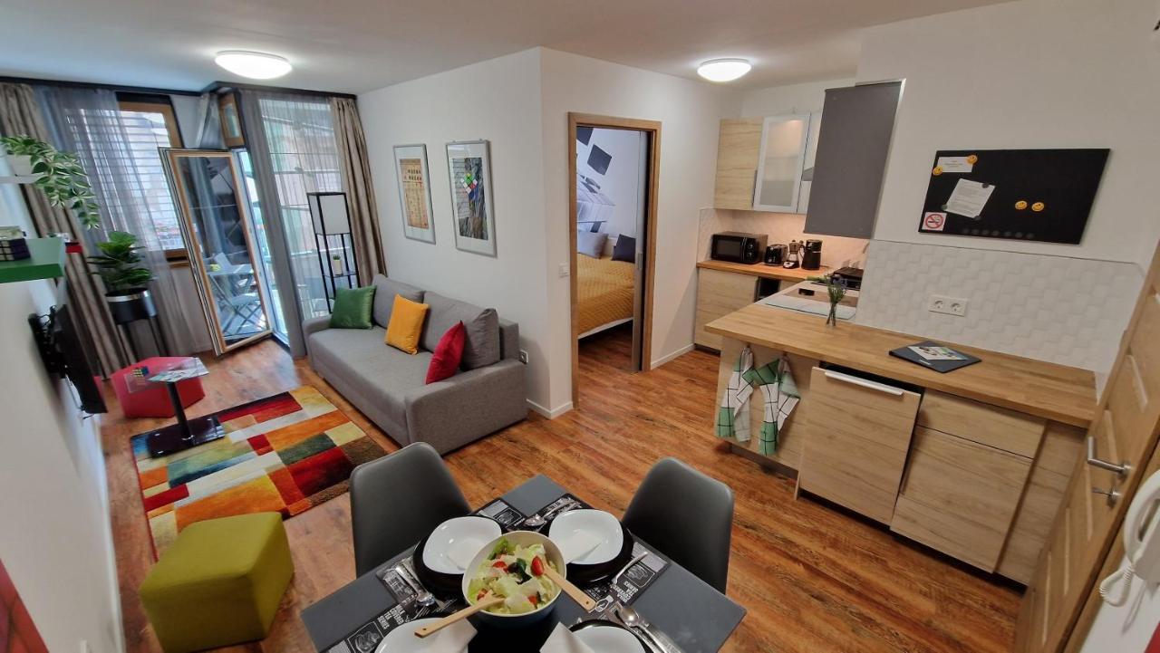 Downtown Cube Apartment Budapest Exterior foto
